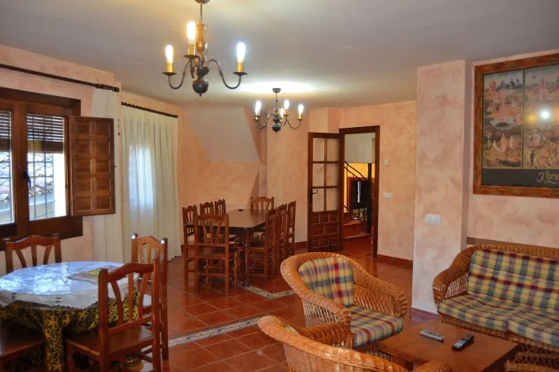 Casa Rural “La Casa de las Parrillas” photo 4