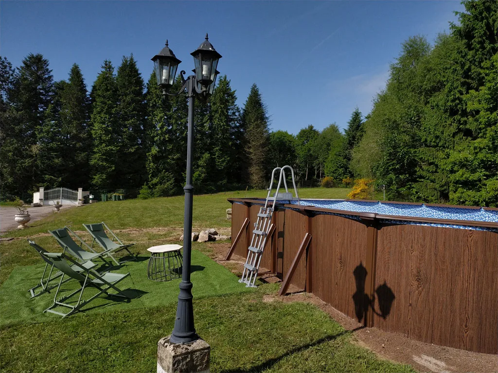 Location de casa con piscina à Compreignac — photo 2