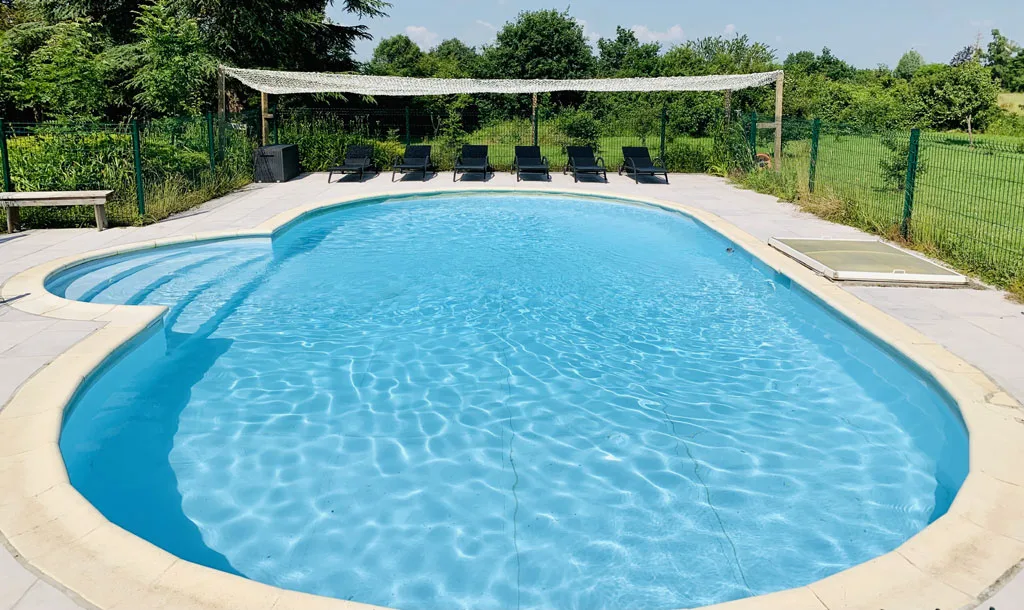 Location de casa con piscina à Marcollin — photo 2