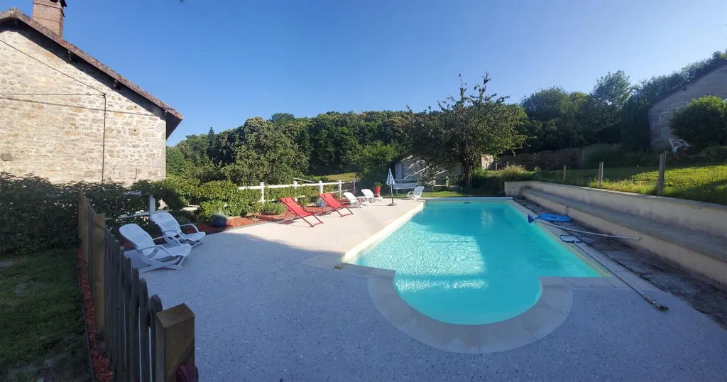 Location de casa con piscina à Sauviat sur Vige — photo 2