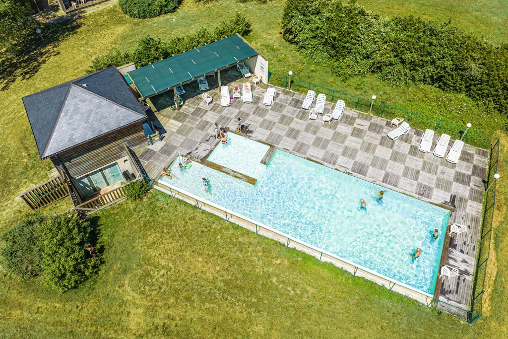 Location de casa con piscina à St-Germain-du-Teil — photo 3