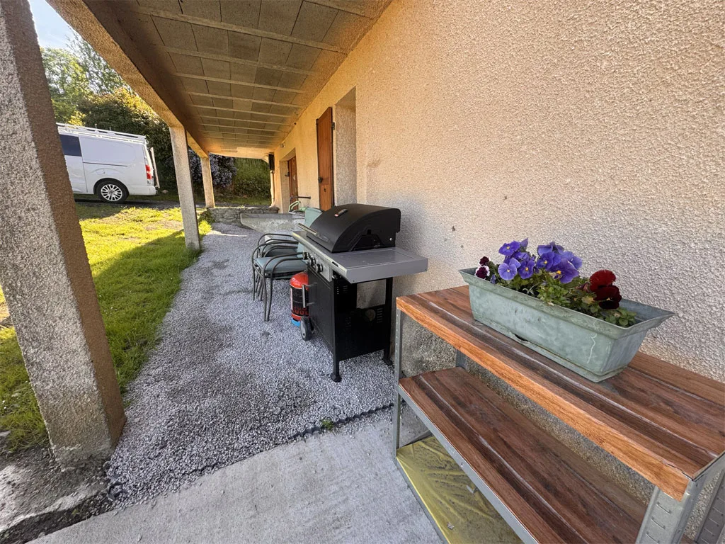 Location de casale à Mazeyrat-d'Allier — photo 3