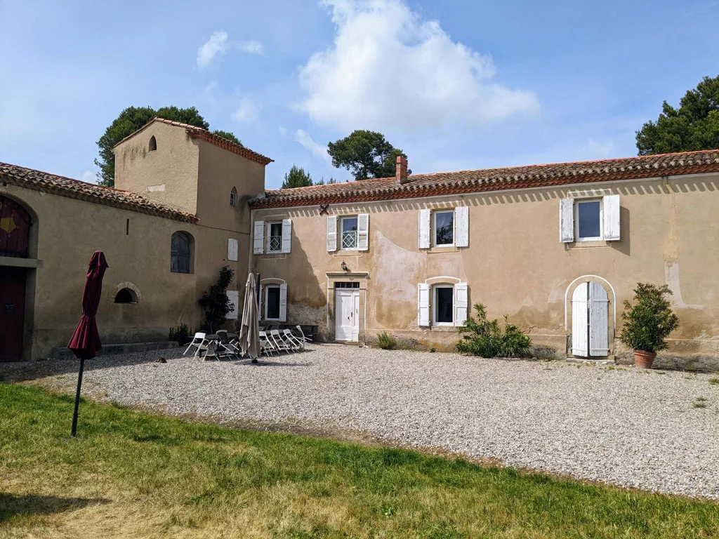 Casa con piscina à Routier