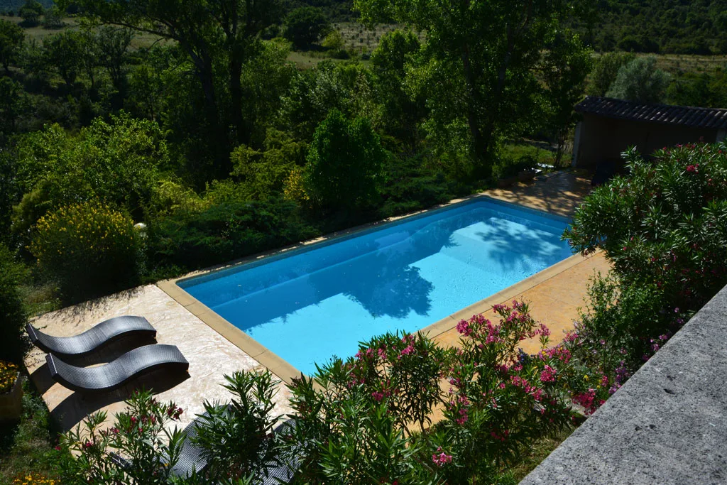 Location de house with pool à Lagorce — photo 2