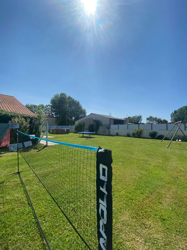 Location de house with pool à Genouillé — photo 3