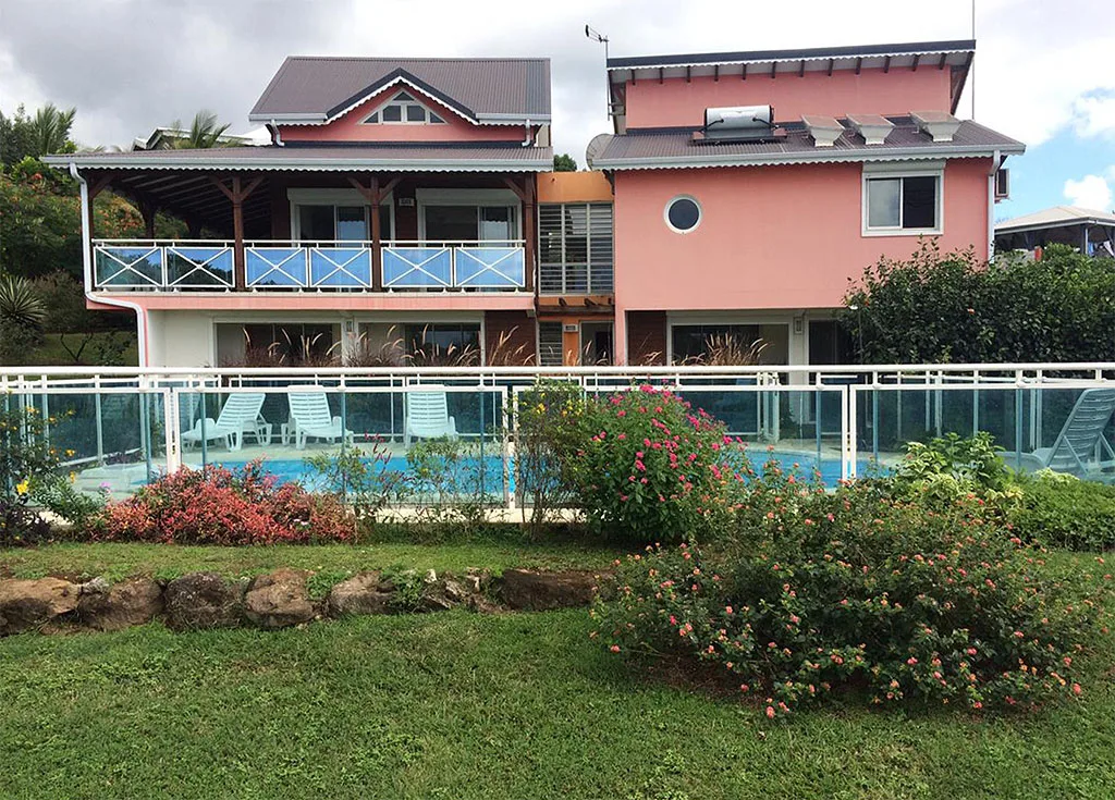 Paradise Bay photo 2
