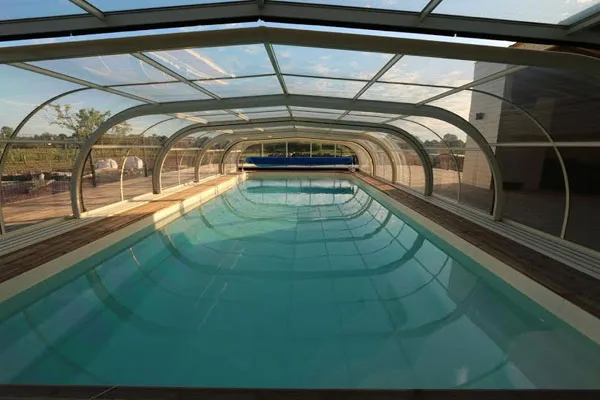 Location de house with pool à Soulignonnes — photo 2