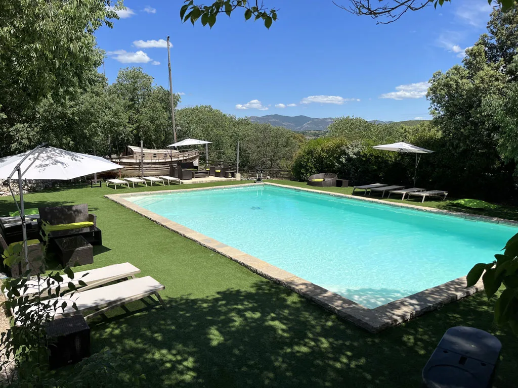 Location de casa con piscina à Brissac — photo 3