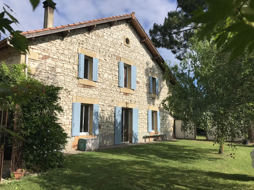 Location de maison avec piscine à Gardonne — photo 2