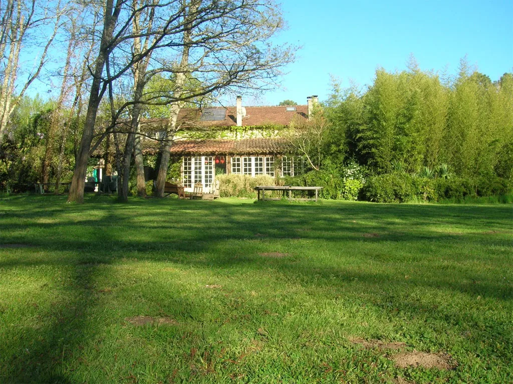 Location de maison avec piscine à Eygurande et Gardedeuilh — photo 2