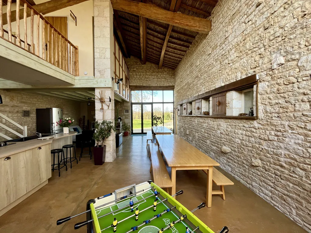 Location de casa con piscina à La Meugne — photo 2