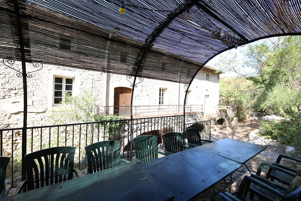 Location de maison avec piscine à Banne — photo 2