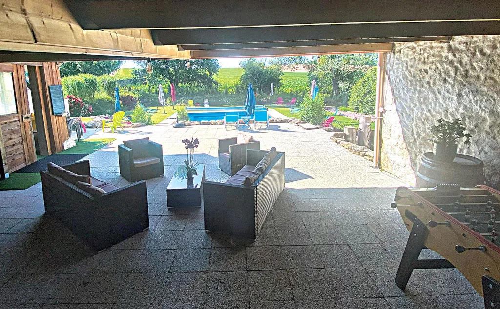 Location de house with pool à Cindré — photo 3