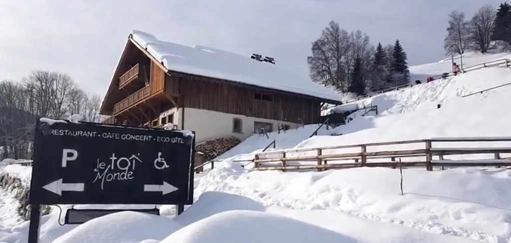 Location de maison avec piscine à Flumet — photo 2