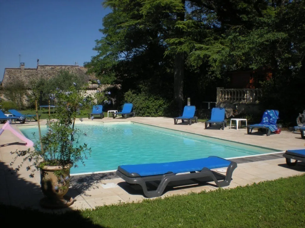 Location de casa con piscina à Viviers — photo 2