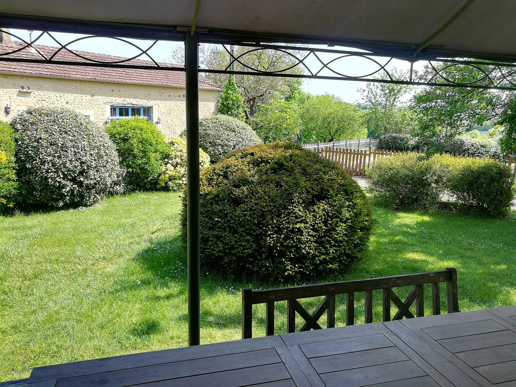 Location de maison avec piscine à Veyrines-de-Vergt — photo 3