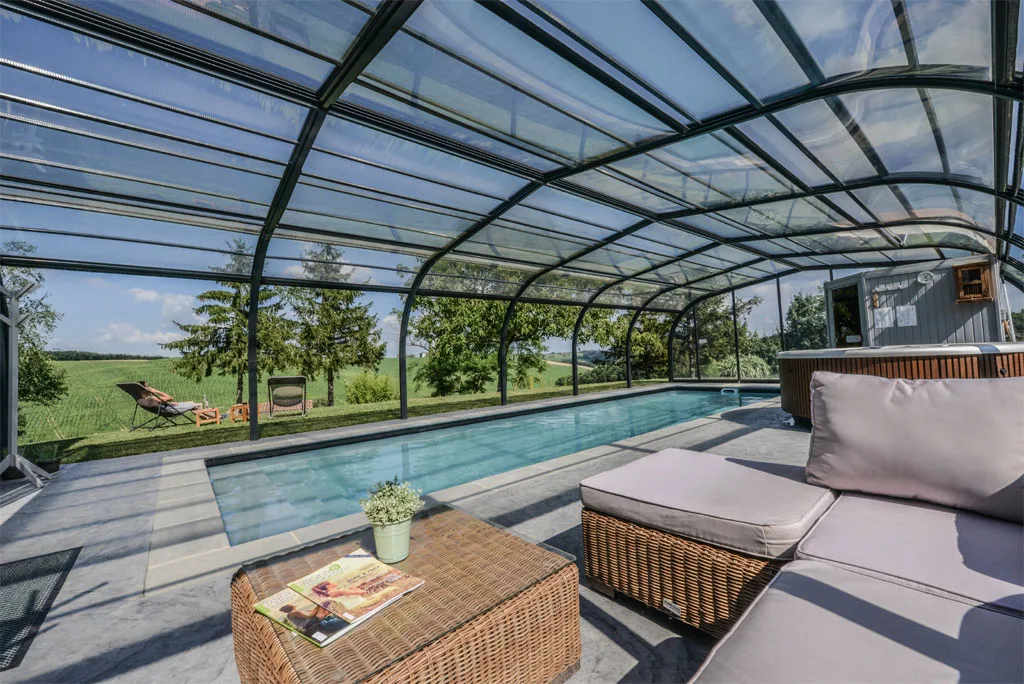 Casa con piscina à Grazac