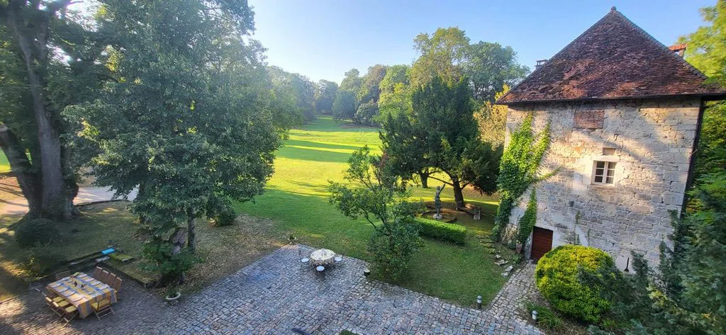 Les Gîtes du Château Mathey Doret photo 6
