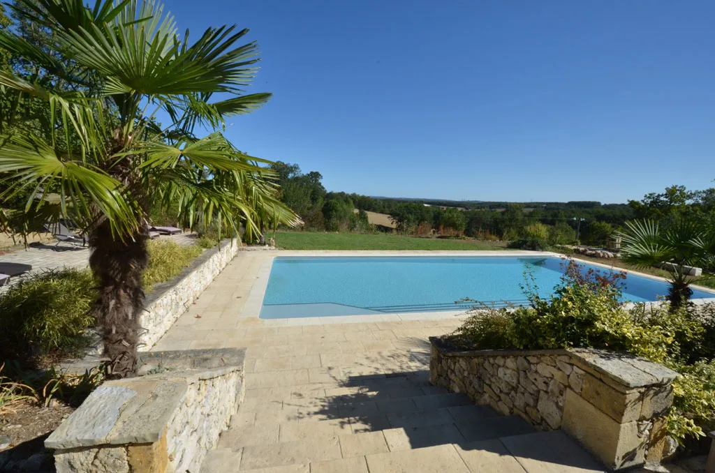 Château Le Tour photo 3