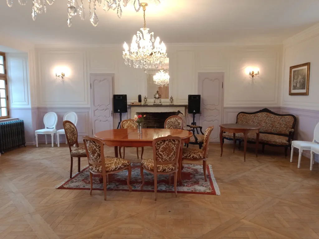 Location de casa con piscina à Charbogne — photo 3