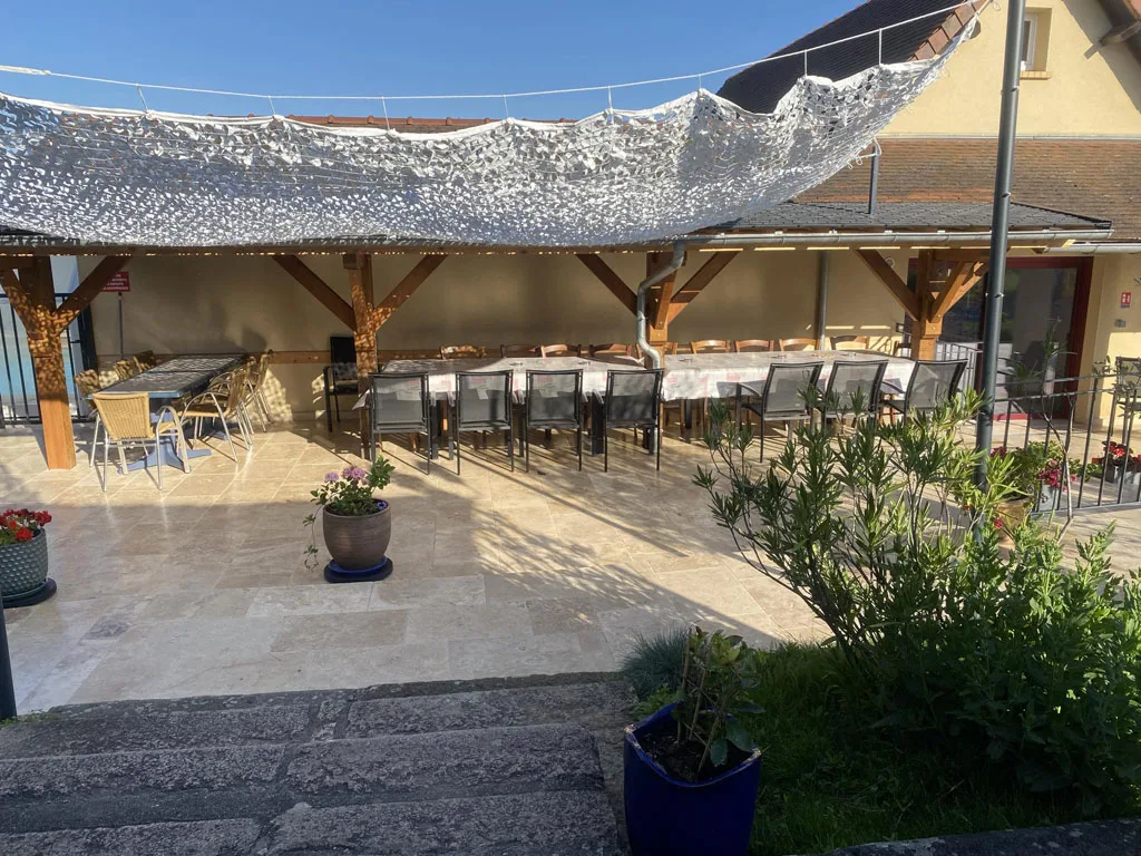 Location de house with pool à Saint Gerand de Vaux — photo 2