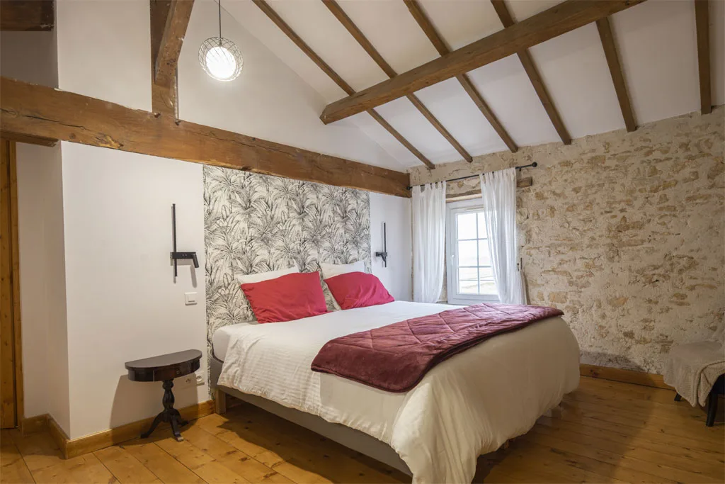 Location de maison avec piscine à Rives du Fougerais — photo 2