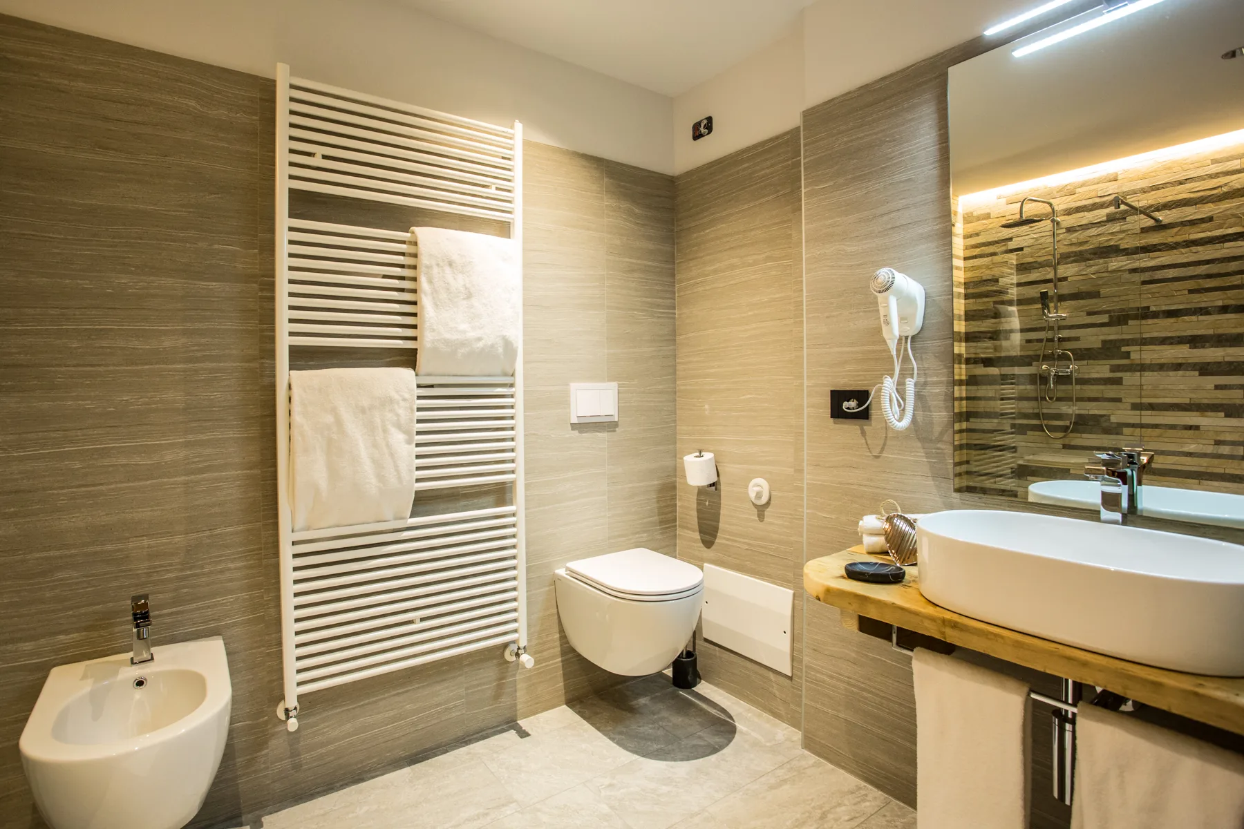 Alpine Rooms Guest House photo 6